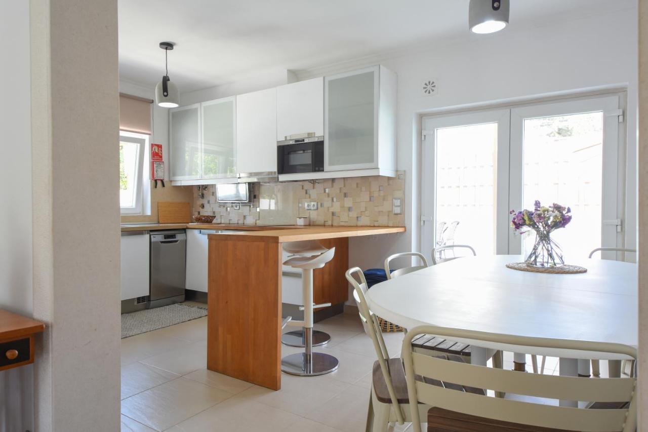 Aroeira Villa With Heated Pool By Golf Course, Beach And Lisbon Exterior foto