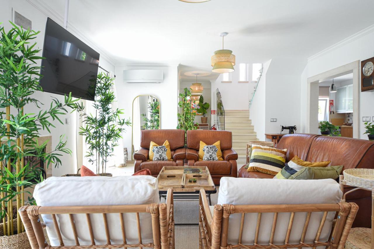Aroeira Villa With Heated Pool By Golf Course, Beach And Lisbon Exterior foto